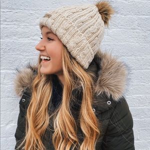 Meet your Posher, Abi